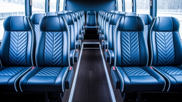sioux city 28 passenger minibus rental